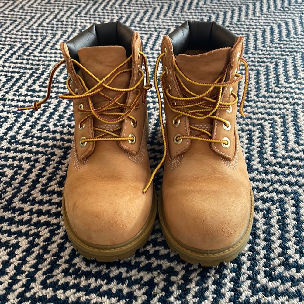 Youth Timberlands - Size 1